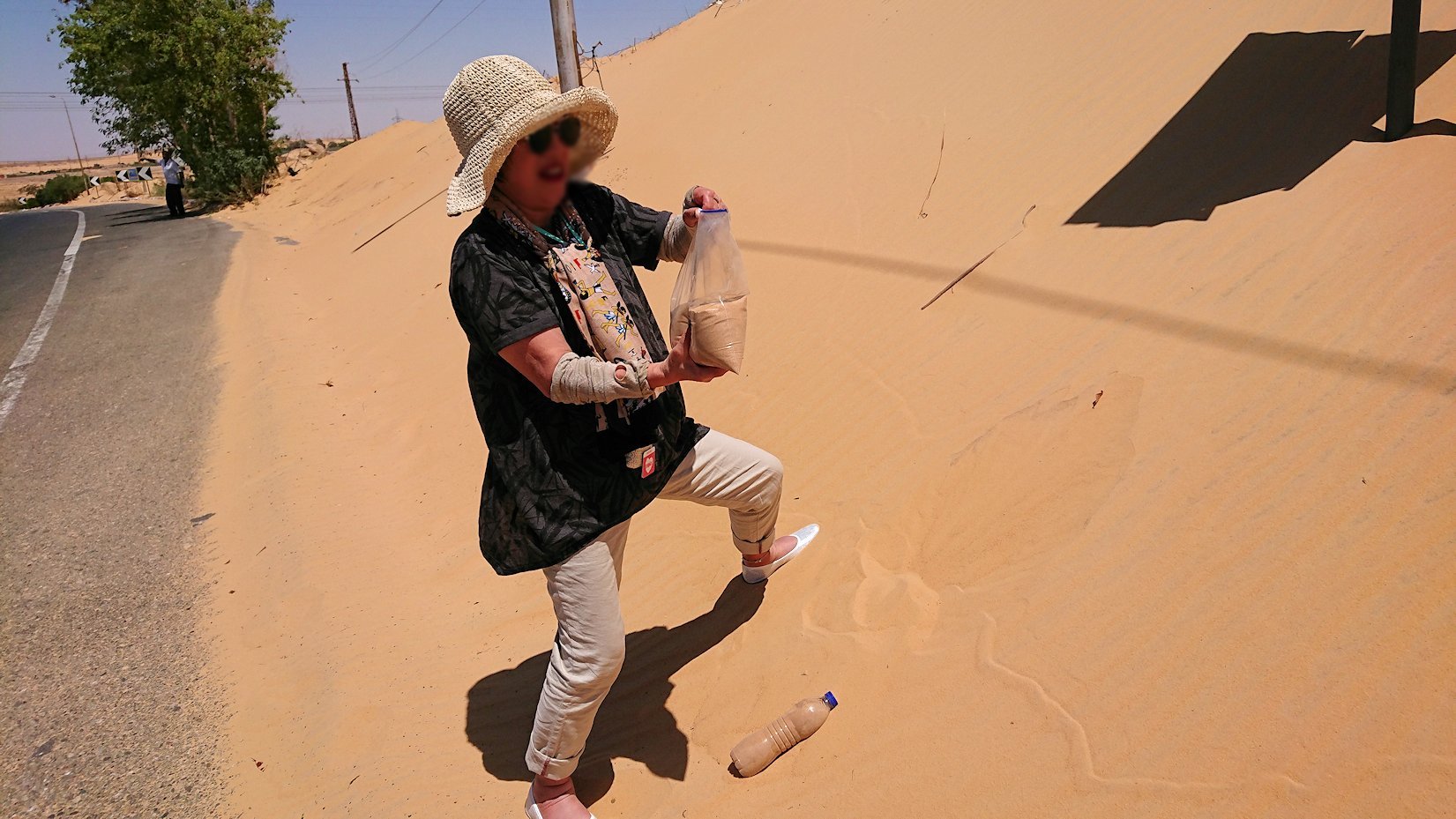 エジプト旅行　ブログ　口コミ　アスワン・ハイ・ダム　砂