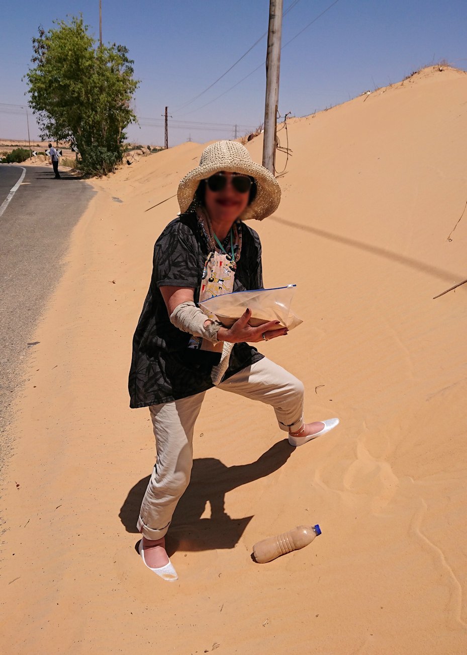 エジプト旅行　ブログ　口コミ　アスワン・ハイ・ダム　砂