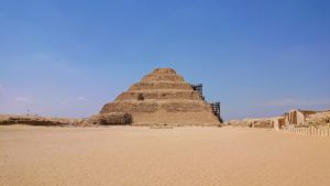 エジプト旅行　ブログ　口コミ　カイロ　ピラミッド　階段