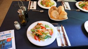 スペイン旅行　バルセロナ　昼食　レストラン　日本旅行