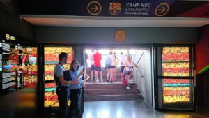 スペイン旅行　バルセロナ　日本旅行　バルサ　カンプノウ　見学　地下鉄　ブログ　口コミ