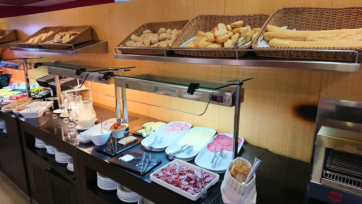 スペイン旅行　バルセロナ　日本旅行　モーニング　朝食　バイキング　ブログ　口コミ