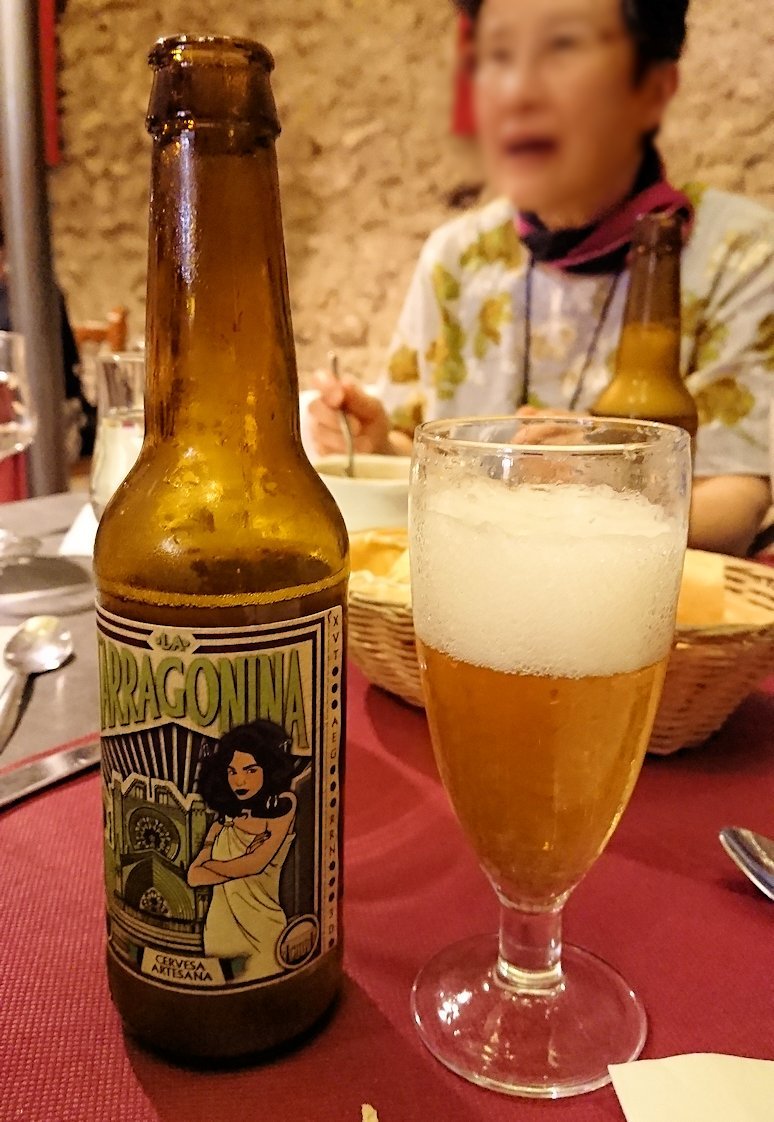 スペイン旅行　ツアー　観光　日本旅行　タラゴナ　広場　昼食　レストラン　ブログ　口コミ