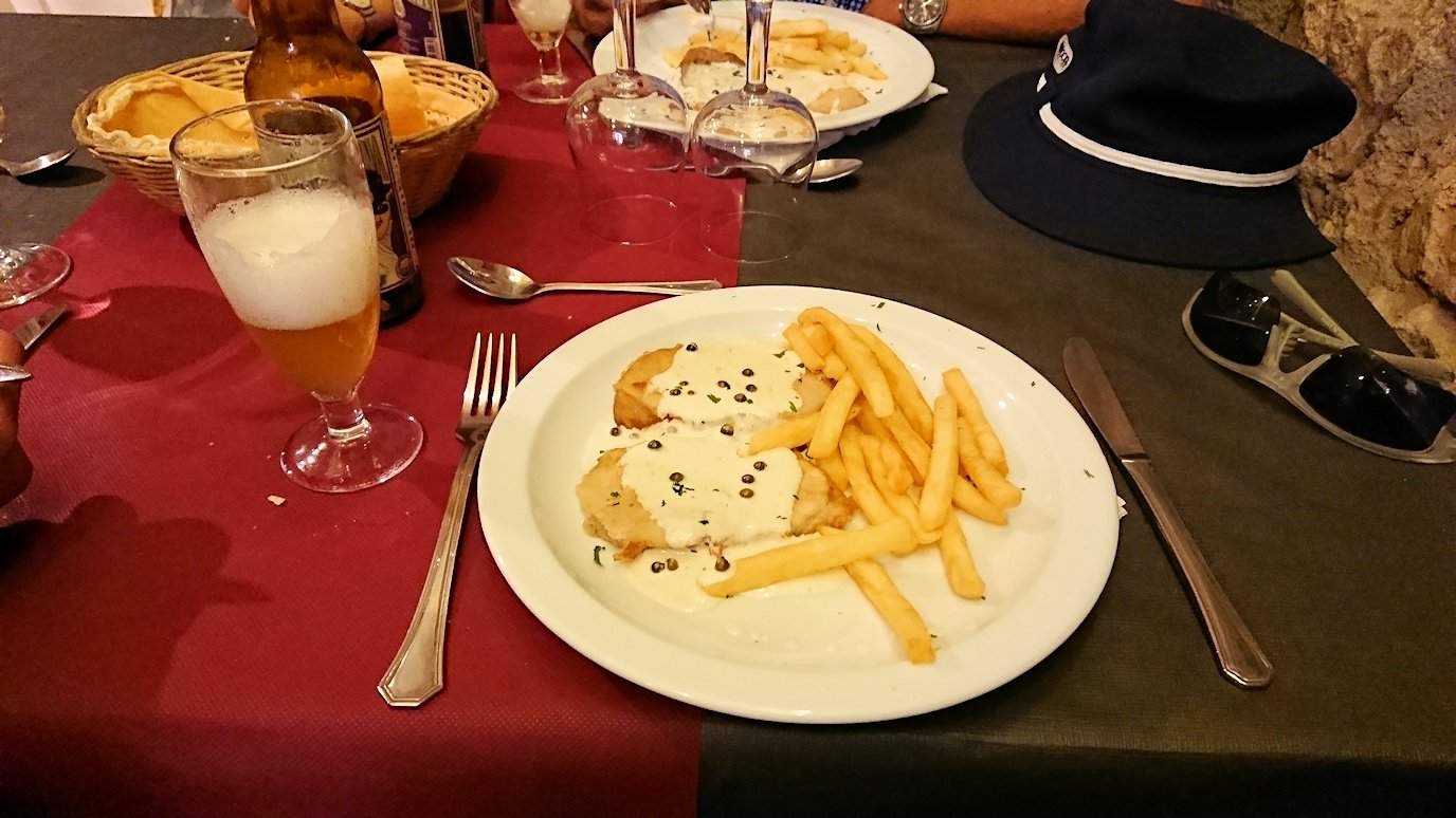 スペイン旅行　ツアー　観光　日本旅行　タラゴナ　広場　昼食　レストラン　ブログ　口コミ