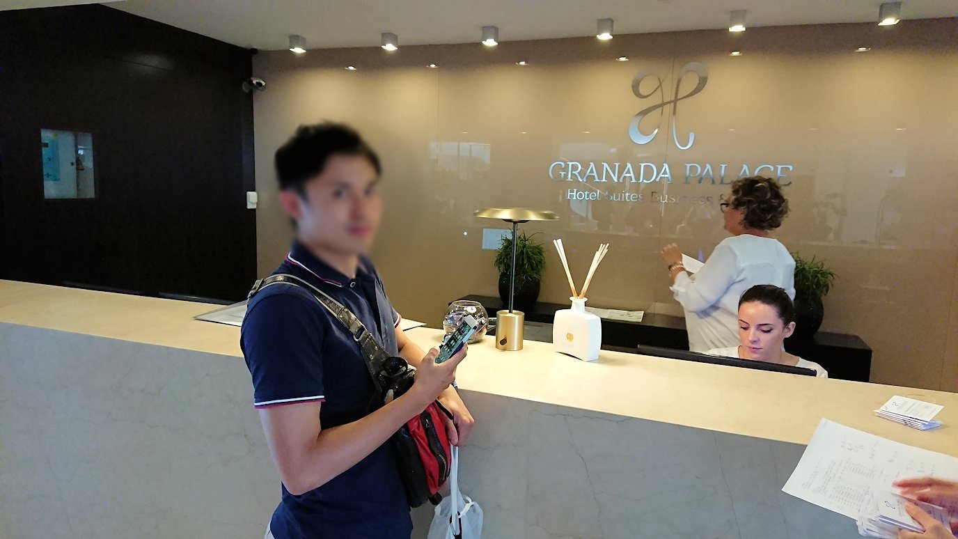 スペイン旅行　ツアー　観光　日本旅行　グラナダ　アルハンブラ宮殿　グラナダパレス　プール　ブログ　口コミ