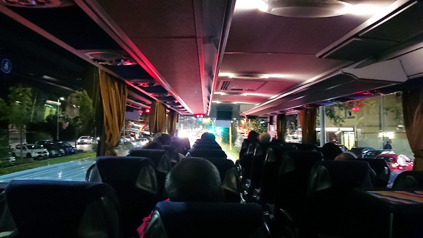 フィレンツェへバスで移動-夜2