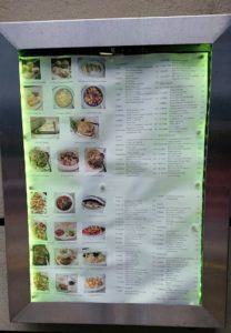 フィレンツェ市内の中華レストランのポスター