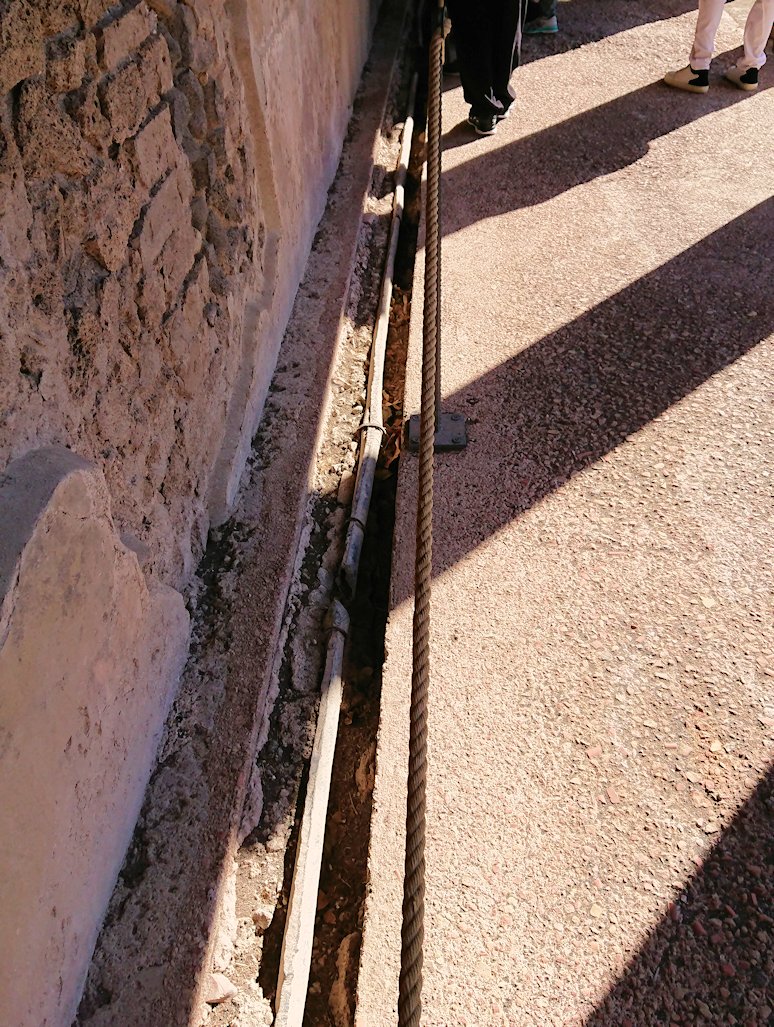 ポンペイ遺跡の水道管