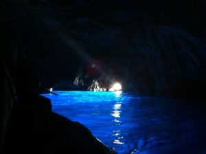 青の洞窟の内部の様子