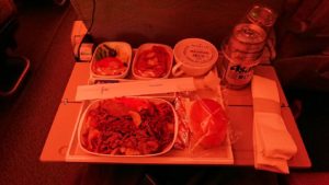 関西国際空港からのフライトで乗ったA380の一食目の機内食