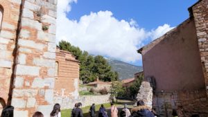オシオス・ルカス修道院の見晴らしのいい場所で見た景色2