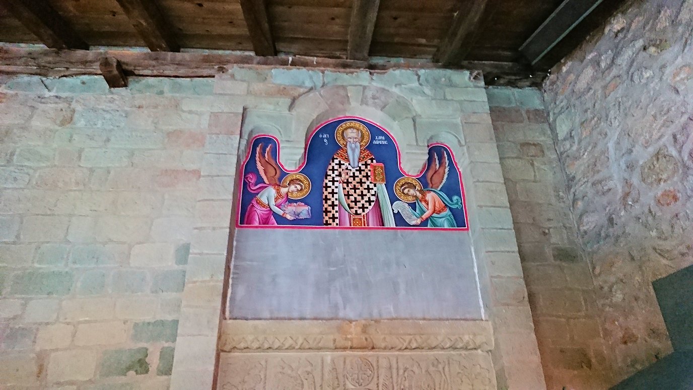 メテオラ地方でアギオス・ステファノス修道院の様子2