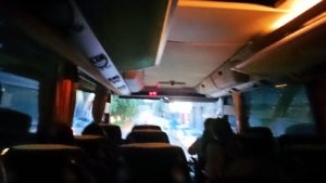 アテネのホテルからバスで移動