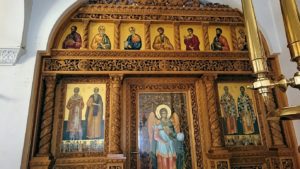ギリシャのエギナ島にある聖ネクタリオス修道院の内部を見学してみる