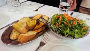 アテネ市内のレストランAcropol,の昼食