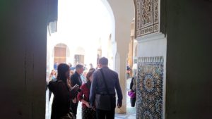 モロッコのマラケシュでバヒア宮殿内を探索する6