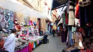 モロッコのシャウエンの街で観光が終了し戻る6