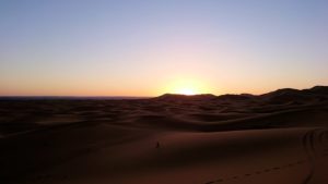 モロッコのサハラ砂漠で遂に朝日とご対面3