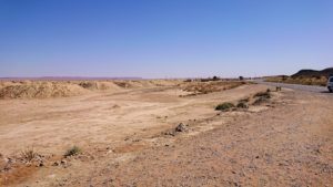 モロッコのカッターラの地下水道溝を見学1