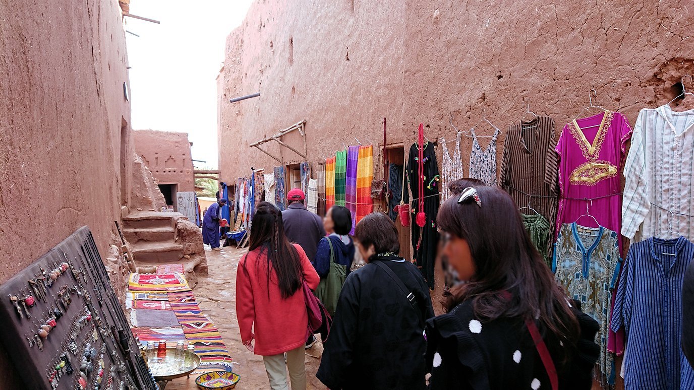 モロッコのワルザザートのアイト・ベン・ハッドゥ内の様子1