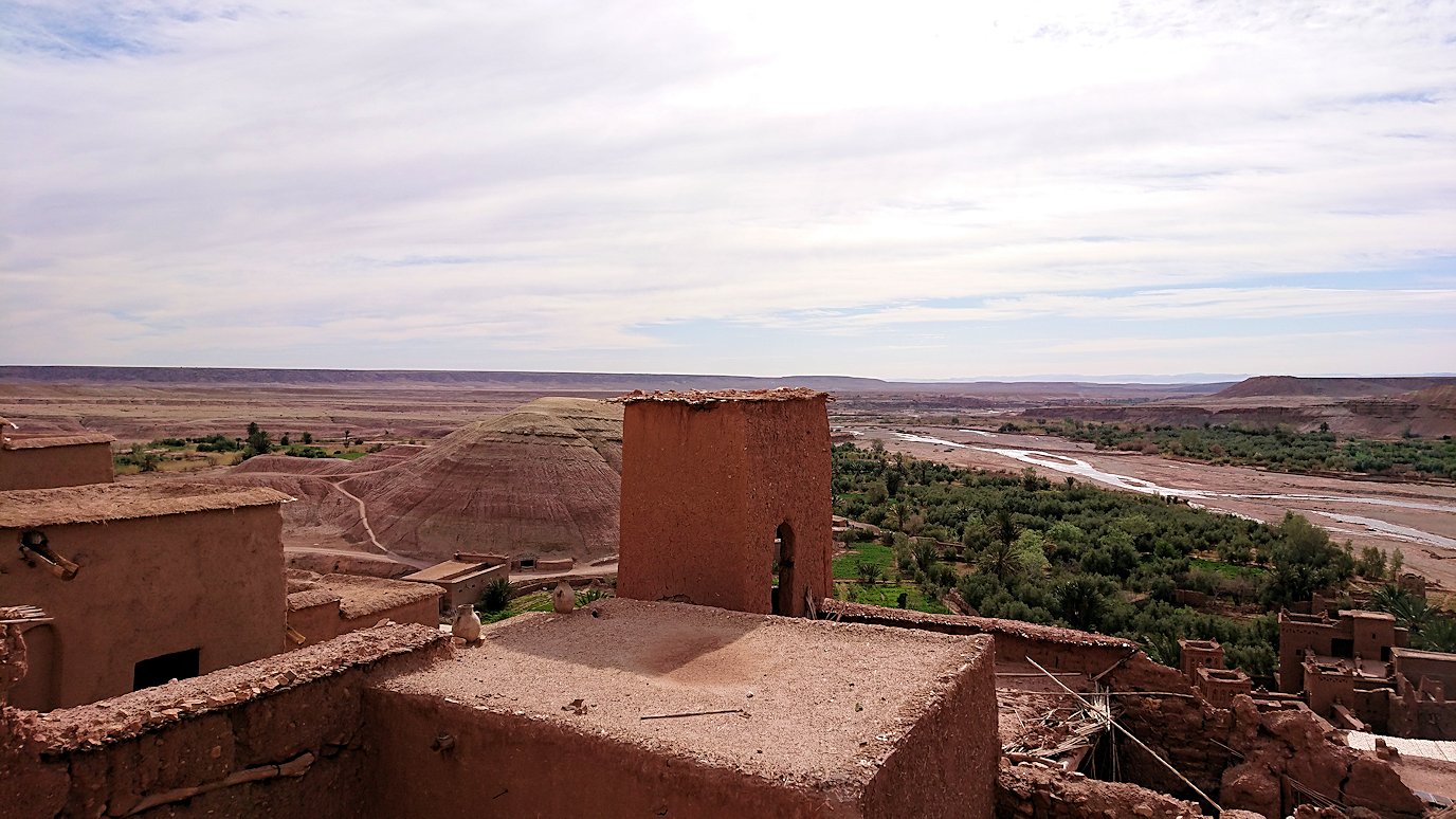 モロッコのワルザザートのアイト・ベン・ハッドゥ内を上の方まで登って見えた景色5