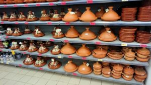 モロッコのマラケシュの街に到着しショッピングモールのスーパでお買い物