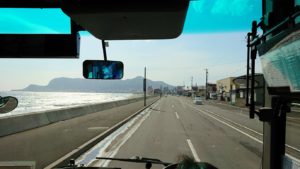 函館空港から市内にあるホテルまでバスで移動8