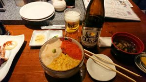 函館市内の金森赤レンガ倉庫辺りで晩御飯を食べる7