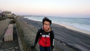 函館市内で五稜郭の見学を終えてホテル周辺で海を眺めて石川啄木公園に向かう7