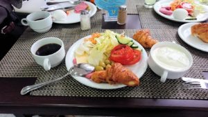 チュニジアのスースの街にある「マルハバ　ロイヤル　サレム」ホテルで朝散歩してから朝食を食べます4