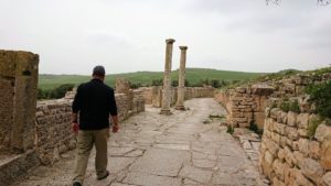 チュニジアのドゥッガ遺跡内を散策8