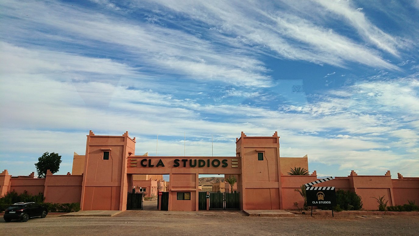 モロッコのワルザザートの映画スタジオの見学する3