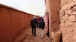 モロッコのワルザザートのアイト・ベン・ハッドゥで個人宅に伺う1