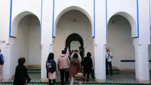 モロッコのマラケシュでバヒア宮殿を見学する