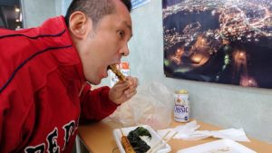 函館市内で石川啄木公園からハセガワストアでやきとり弁当を食べる4