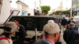 チュニジア：ナブールの街で旧市街地へ向かう8