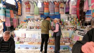チュニジア：ナブールの街で旧市街地を引き返す