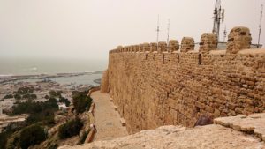 チュニジア：ケリビアの城塞付近からの眺め