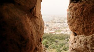 チュニジア：ケリビアの城塞跡の見学はまだまだ続く2