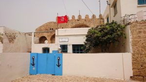 チュニジア：ケリビアの城塞跡内の観光終了？！4