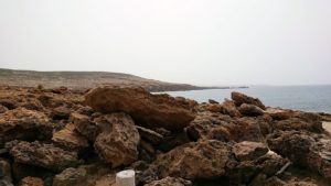 チュニジア：ボン岬から海を見下ろす