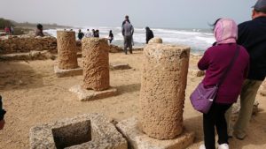 チュニジア：のケルクアン遺跡の海沿いを見学3