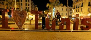 チュニジアのチュニスにあるエルムラディ・アフリカ・ホテルの夕食を食べて、その後夜の街を散策10