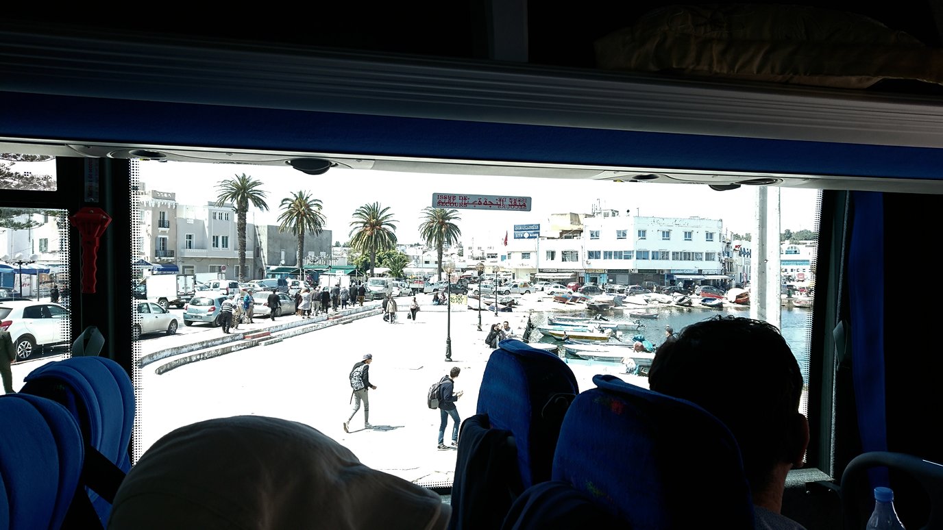 チュニジア：ビゼルトの街に到着