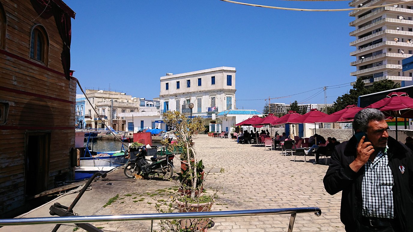 チュニジア：ビゼルトの街に到着6