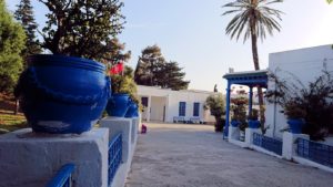 チュニジア：シディ・ブ・サイドで最後まで写真を撮り続ける7
