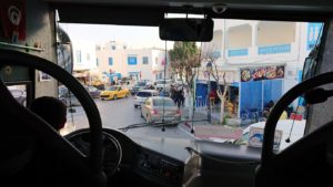チュニジア：シディ・ブ・サイドから夕食レストランに向かう1