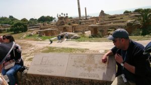 チュニジア：カルタゴ遺跡のアントニヌスの共同浴場を見下ろす3