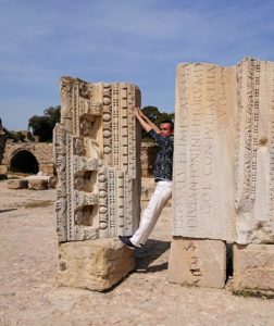 チュニジア：カルタゴ遺跡のアントニヌスの共同浴場内で激写タイム2
