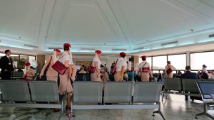 チュニジア：チュニス空港で出国の時間が迫る3